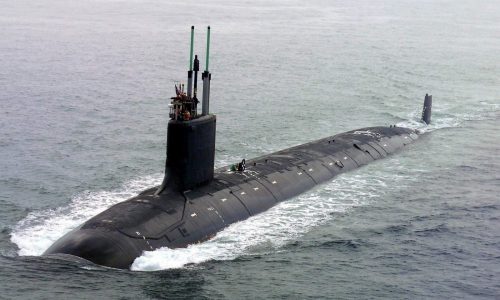 Sottomarino nucleare statunitense nel golfo, botta e risposta