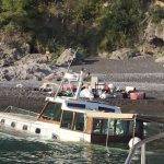 Affonda imbarcazione nelle acque della Costiera Amalfitana, salvate 22 persone [FOTO]