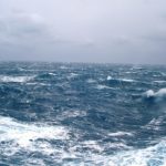Costa delle sirene, mare agitato e vento forte