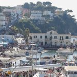 Capri, nei pantaloni 31enne nasconde cocaina: arrestato al porto