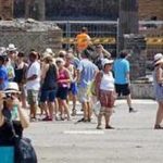 Checkpoint con scansione bagagli, svolta sicurezza negli Scavi di Pompei