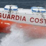 Avaria su imbarcazione, GC salva una famiglia napoletana