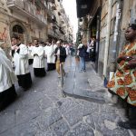 Verso il fermo alla processione di San Gennaro a Napoli