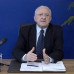 Governatore De Luca: “Se curva sale, , chiuderemo tutto” (Video)