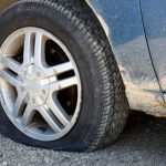 Massa Lubrense, Nerano: vetture con pneumatici squarciati