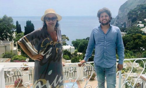 Vladimir Luxuria in vacanza a Capri: alla Palette pausa pranzo