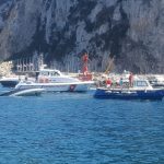 Barca semiaffondata all’esterno del porto a Capri, paura ma nessun ferito