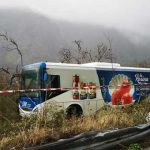 Paura sul Vesuvio, bus Eav termina in una scarpata (Video)