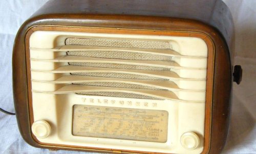 Un mezzo di comunicazione efficace ed economico: la radio