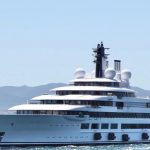 L’interrogativo del mega yacht russo a Marina di Carrara