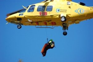 Vico Equense: 70enne donna recuperata dall’elicottero del 118 con il verricello