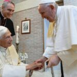 Papa Benedetto XVI, peggioramento condizioni di salute a causa dell’età