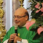 Sant’Agnello, don Francesco Iaccarino ricoverato in ospedale. Il messaggio di don Christian Cicirelli